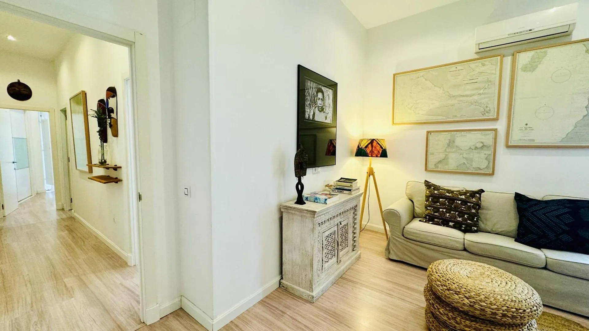 Apartment Mana Home Keep Calm Feel The Light And Shine Cadiz