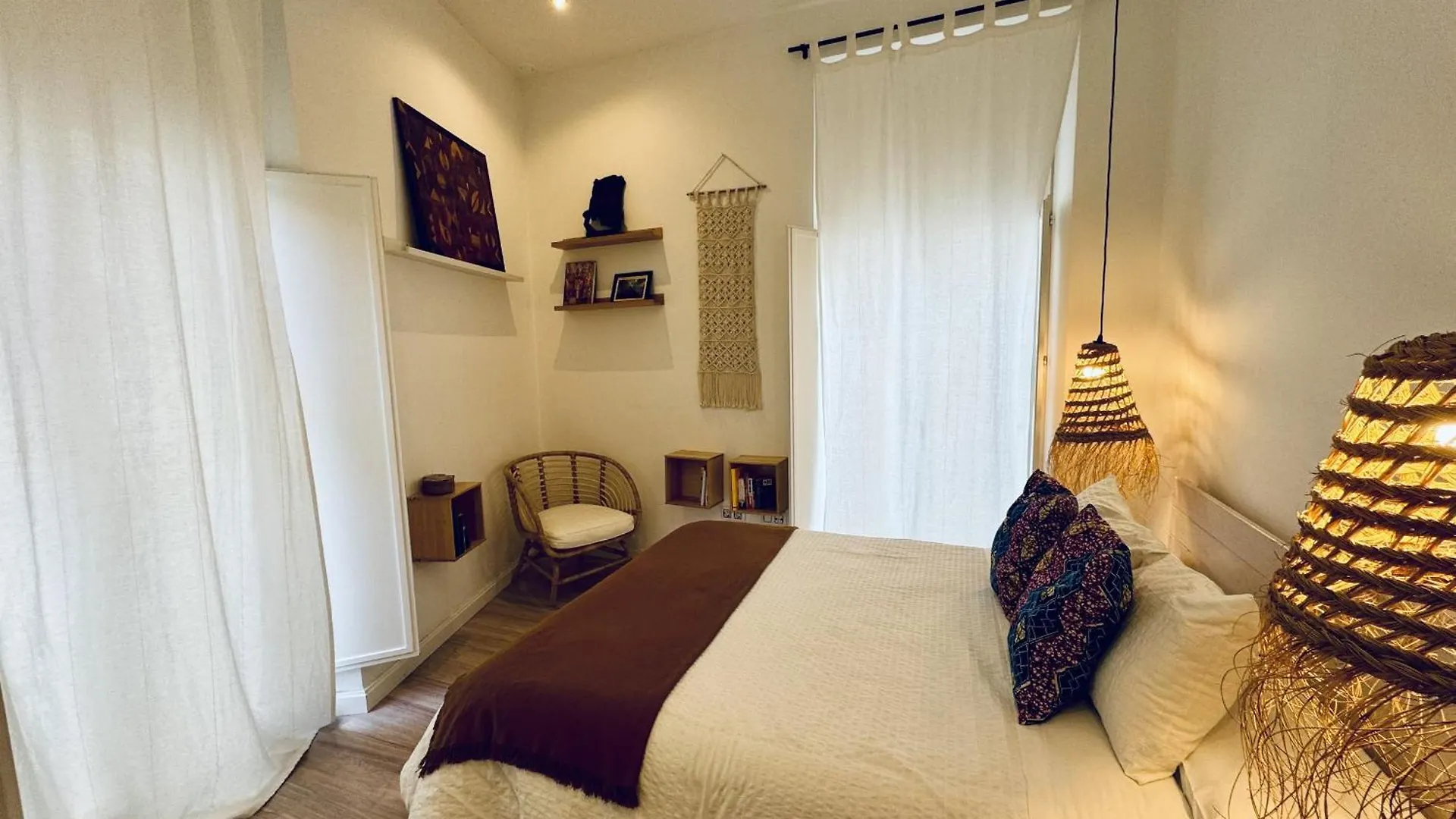 Apartment Mana Home Keep Calm Feel The Light And Shine Cadiz