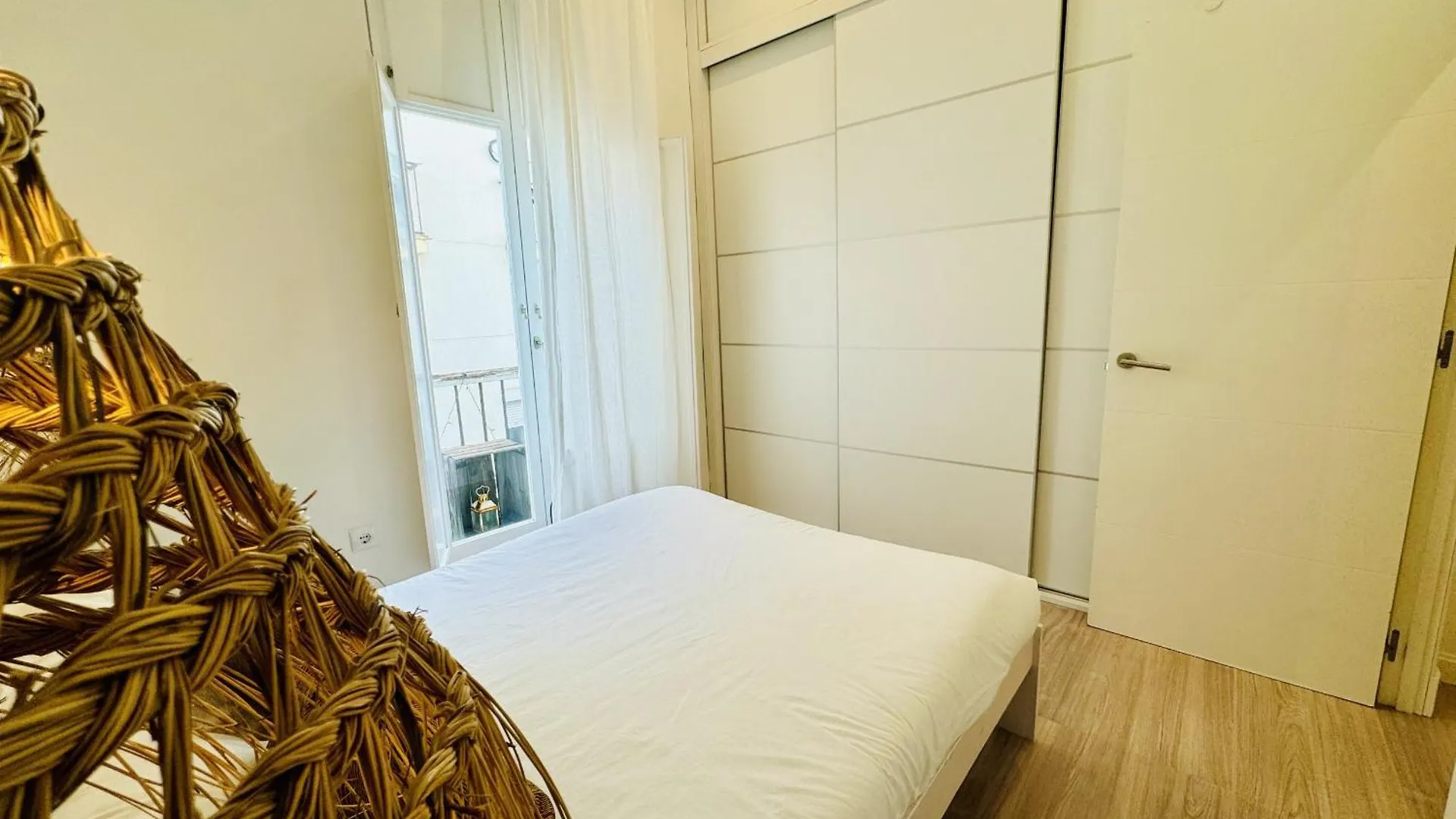 Mana Home Keep Calm Feel The Light And Shine Cadiz Apartment